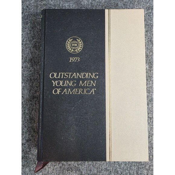 Vtg Outstanding Young Men of America 1973 Hardcover Biographical Compilation - Picture 1 of 7